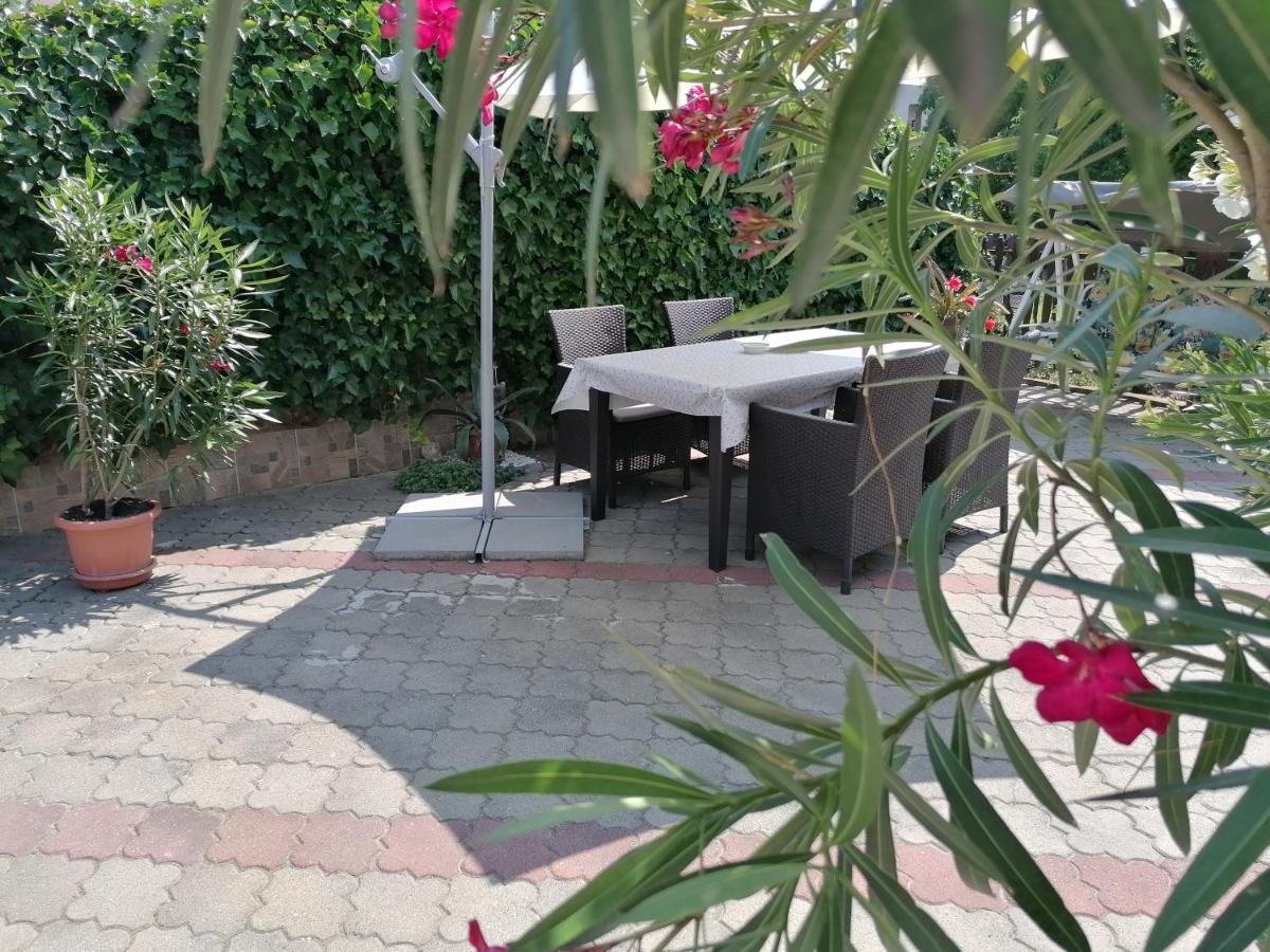Kertesz Vendeghaz Otel Eğri Dış mekan fotoğraf