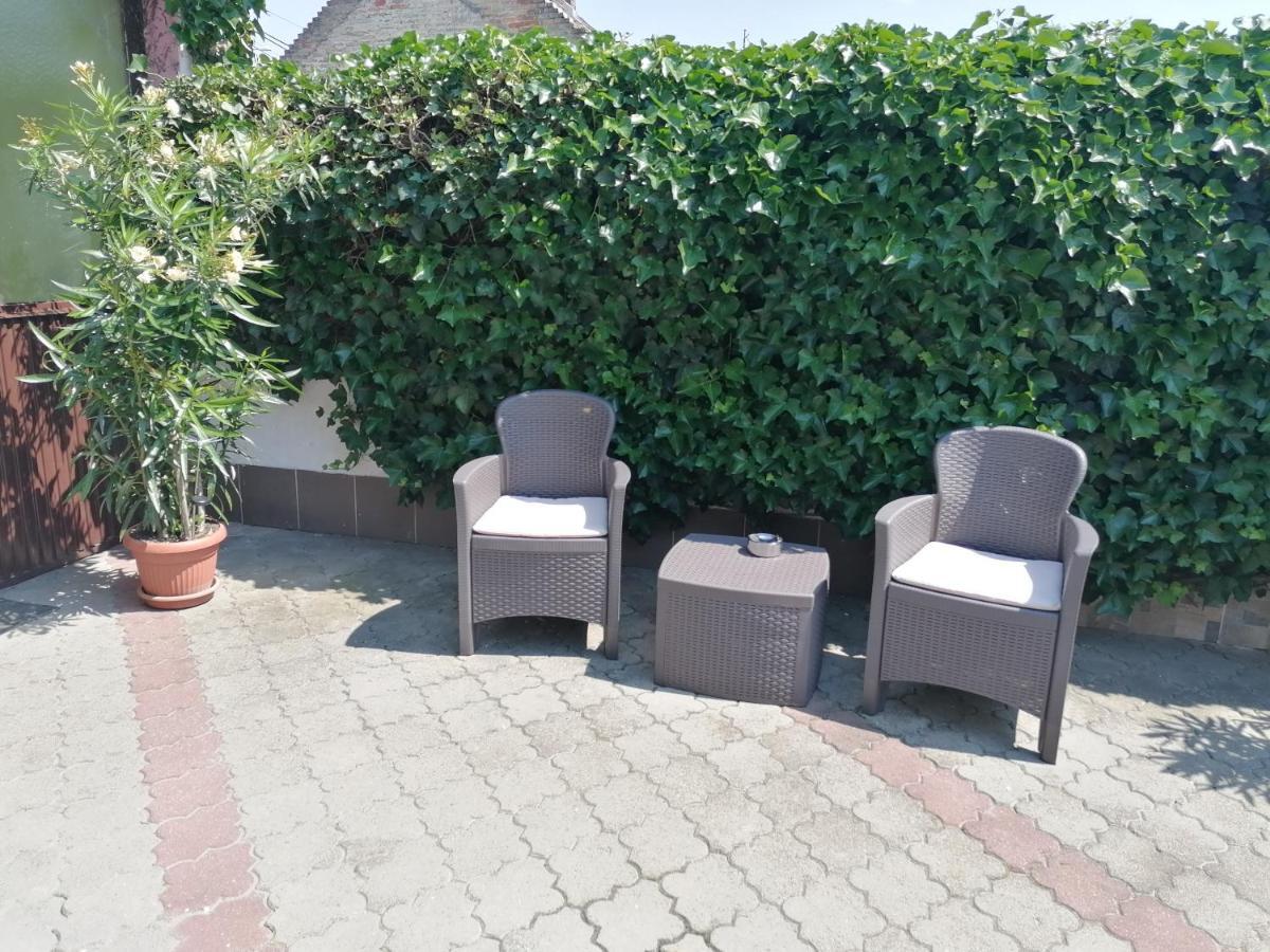 Kertesz Vendeghaz Otel Eğri Dış mekan fotoğraf